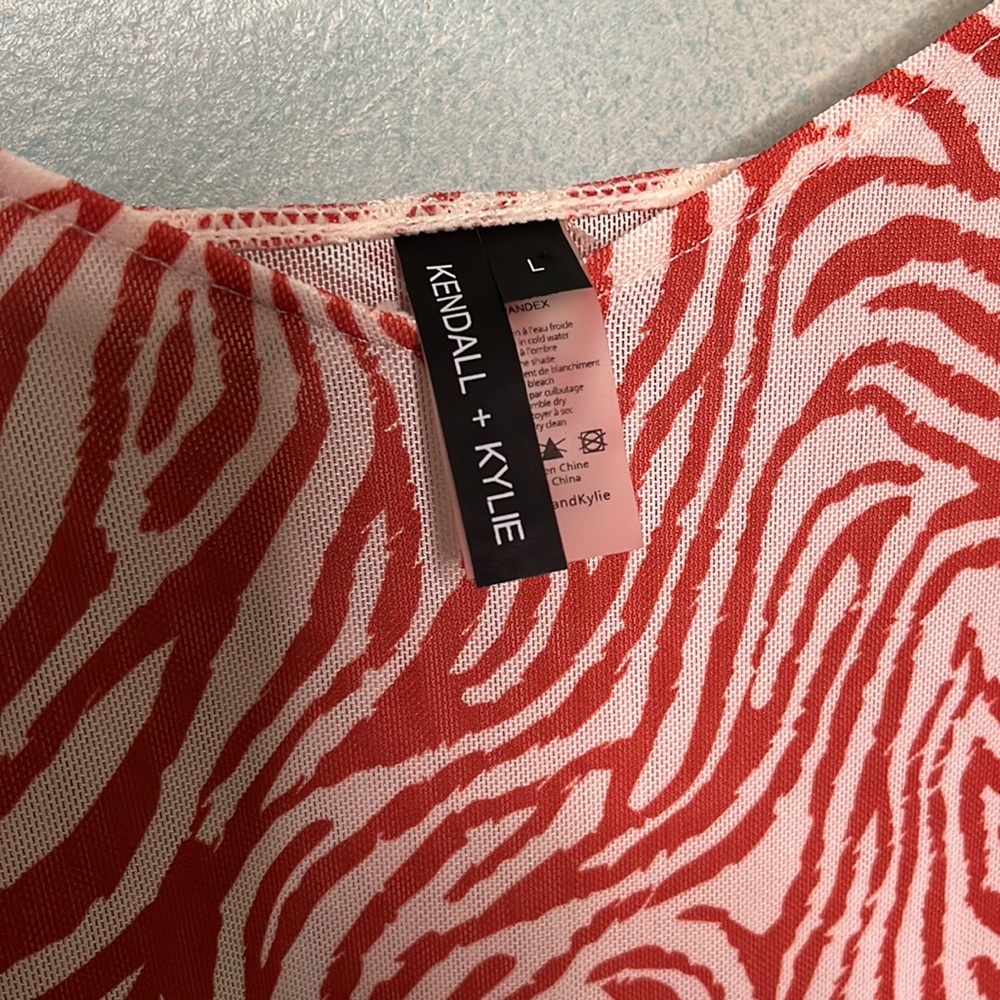 Patterned Beach Cover Up - Picture 3 of 3